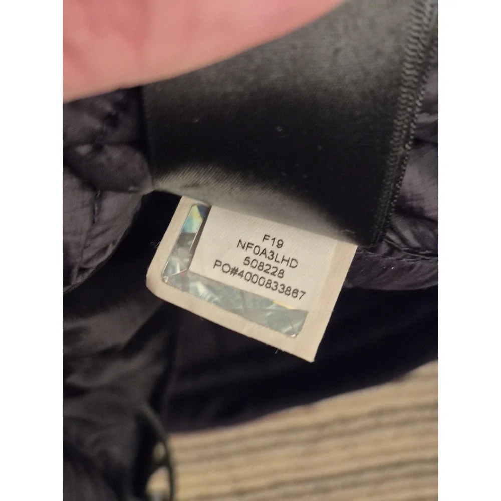 The North Face Mens Black Quilted Insulated Vest Spectrum Reach‎ Logo Size M